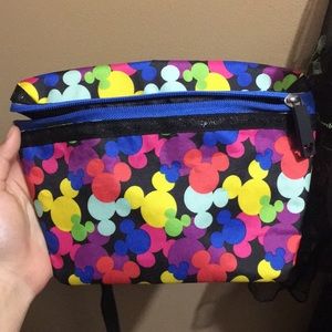 Fannypack/DISNEY